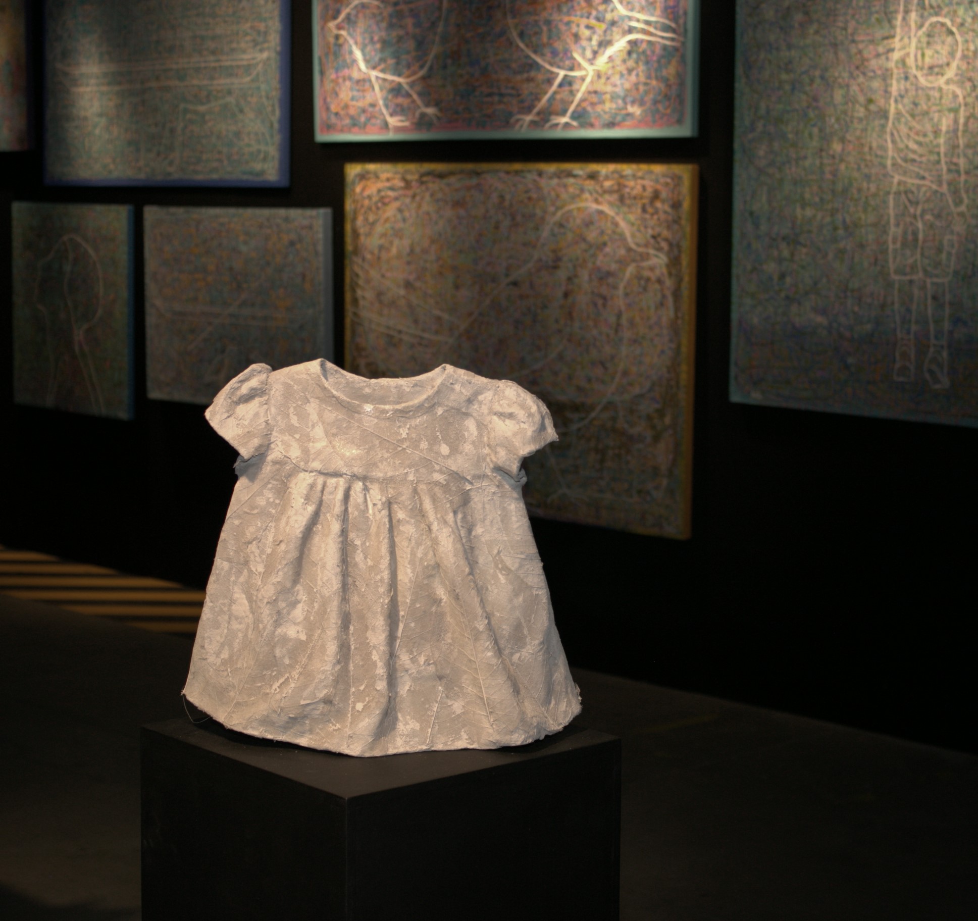 Entre raíces y memoria 8 — escultura de Lorena Rosas